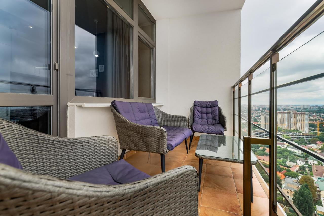 Razor Apartment With Terrace, Kamanina أوديسا المظهر الخارجي الصورة
